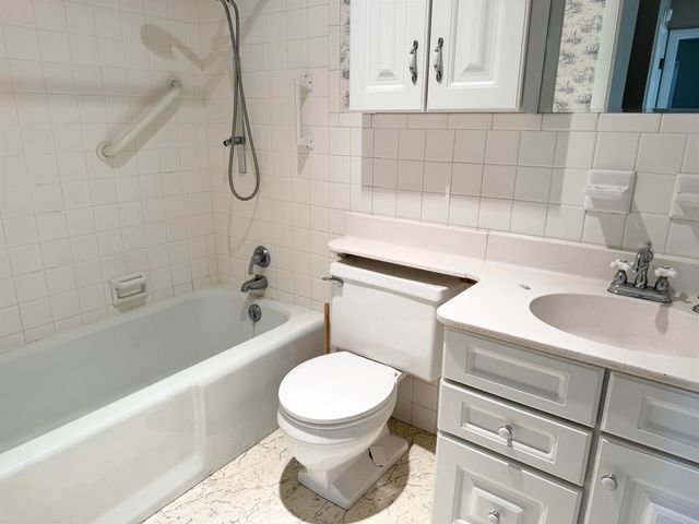 137 Willoughby Avenue, Huntington, WV 25705