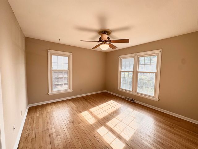 137 Willoughby Avenue, Huntington, WV 25705
