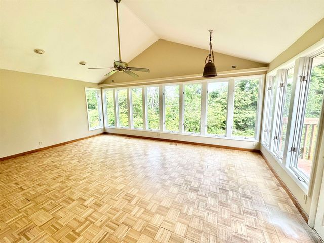 137 Willoughby Avenue, Huntington, WV 25705