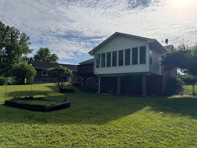 137 Willoughby Avenue, Huntington, WV 25705