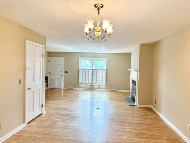 137 Willoughby Avenue, Huntington, WV 25705