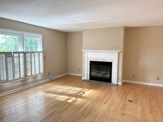 137 Willoughby Avenue, Huntington, WV 25705