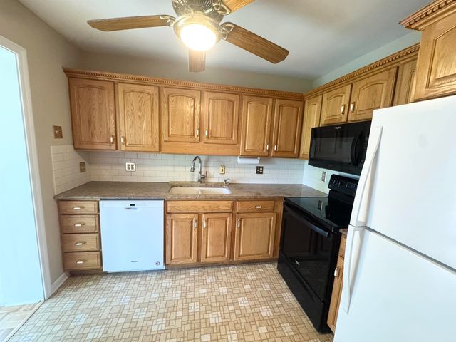 137 Willoughby Avenue, Huntington, WV 25705