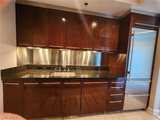 2700 South Las Vegas Boulevard 1506, Las Vegas, NV 89109