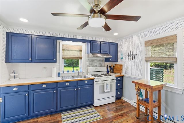 247 Salisbury Park Rd, Hague, VA 22469