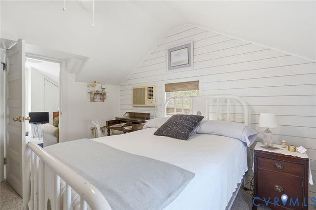 247 Salisbury Park Rd, Hague, VA 22469