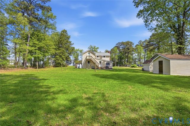 247 Salisbury Park Rd, Hague, VA 22469