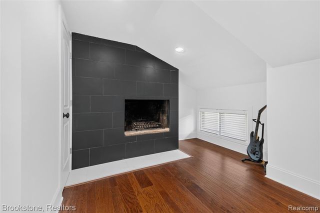 2768 Hillendale Drive, Rochester Hills, MI 48309