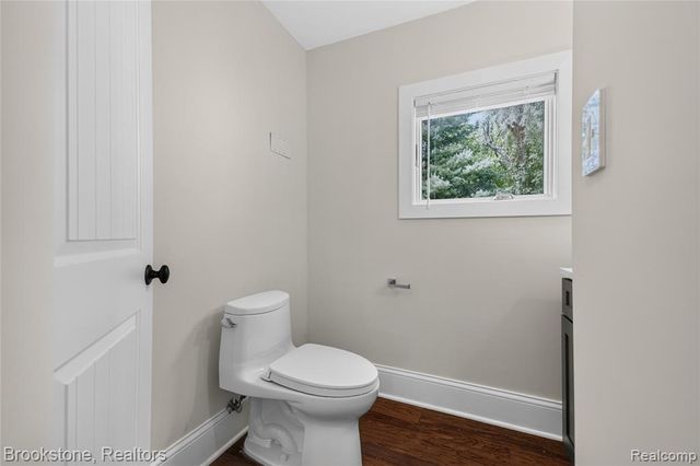 2768 Hillendale Drive, Rochester Hills, MI 48309