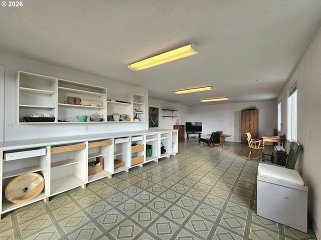 15961 BAY VIEW Dr, Brookings, OR 97415