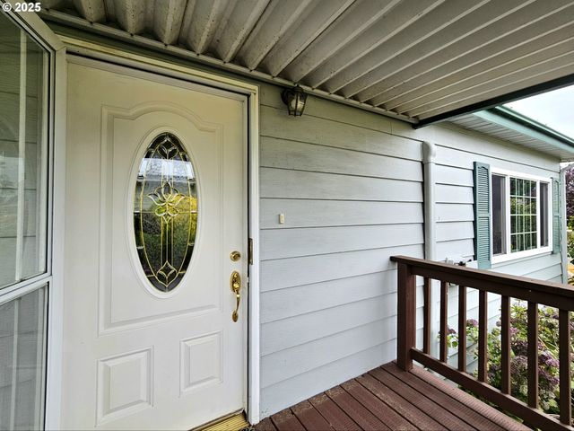15961 BAY VIEW Dr, Brookings, OR 97415
