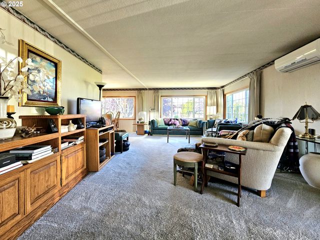 15961 BAY VIEW Dr, Brookings, OR 97415