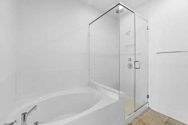 8922 Menchaca RD 1004, Austin, TX 78748