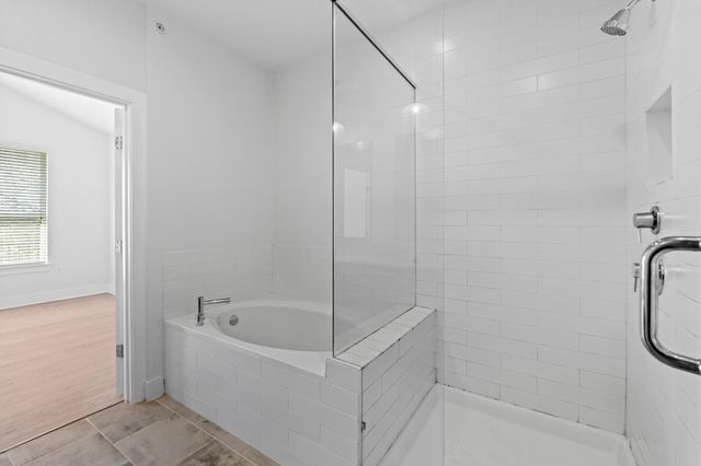 8922 Menchaca RD 1004, Austin, TX 78748