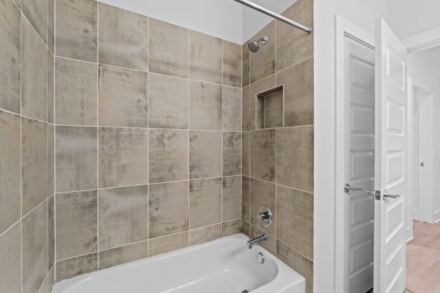 8922 Menchaca RD 1004, Austin, TX 78748