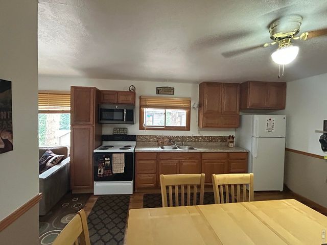 201 Onawa Rd, Red Feather Lakes, CO 80545