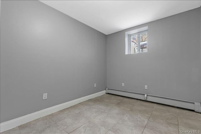 1021 E 213th Street, Bronx, NY 10469