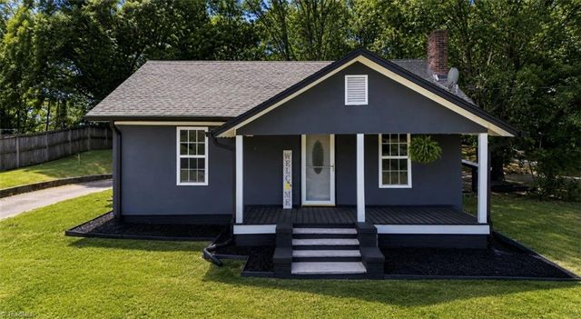 622 S Franklin Road, Mount Airy, NC 27030