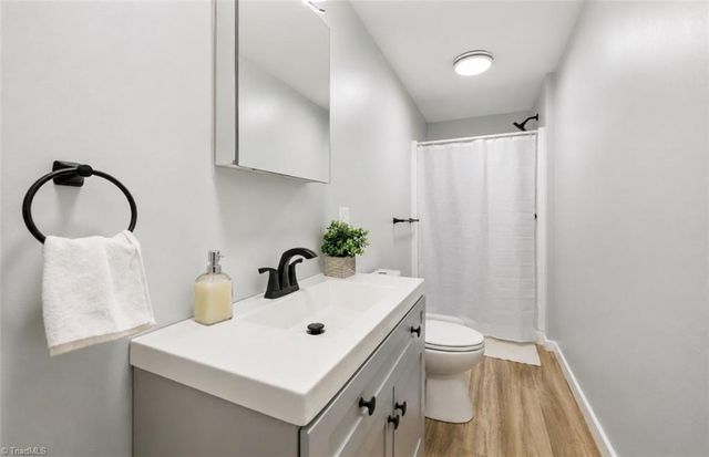 622 S Franklin Road, Mount Airy, NC 27030