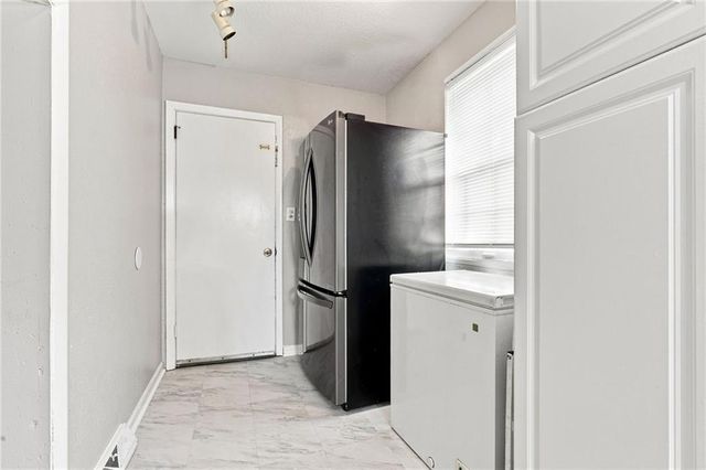 2307 NE 37th Terrace, Kansas City, MO 64116