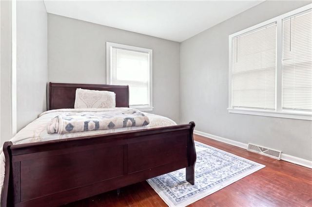 2307 NE 37th Terrace, Kansas City, MO 64116