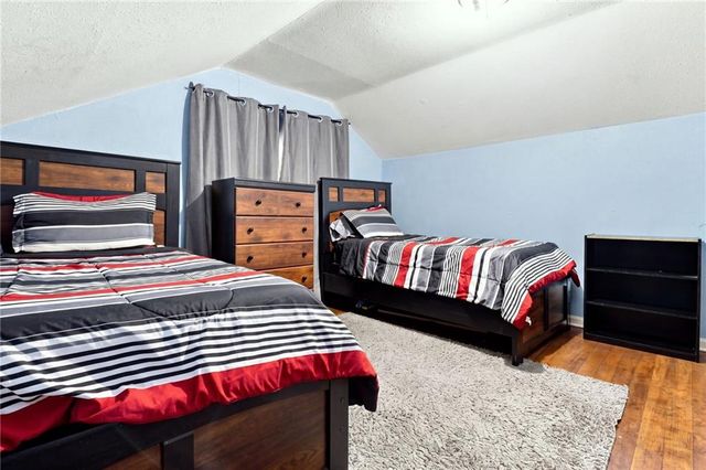 2307 NE 37th Terrace, Kansas City, MO 64116