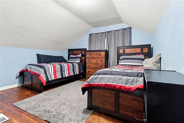 2307 NE 37th Terrace, Kansas City, MO 64116
