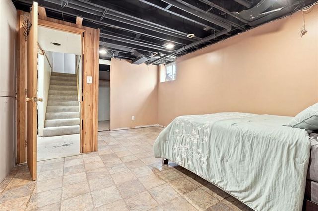 2307 NE 37th Terrace, Kansas City, MO 64116