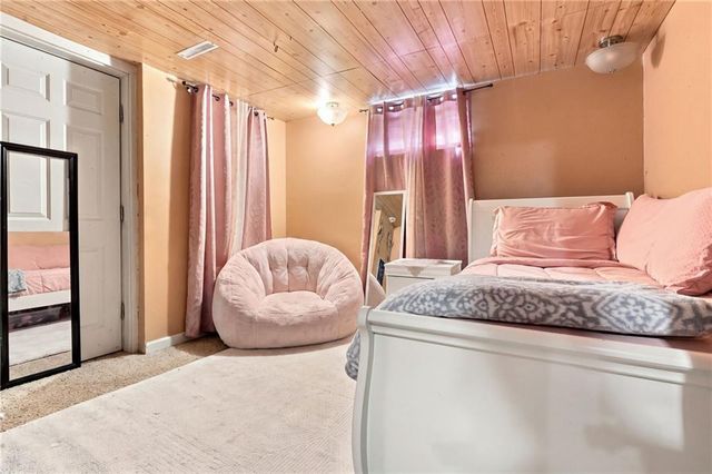 2307 NE 37th Terrace, Kansas City, MO 64116