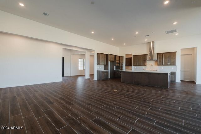 3823 W LODGE Drive, Laveen, AZ 85339