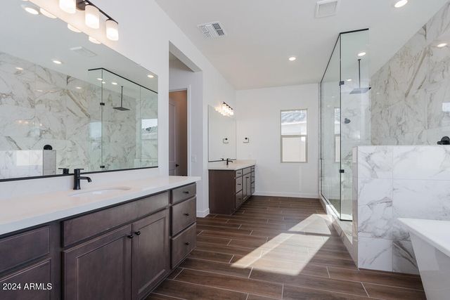 3823 W LODGE Drive, Laveen, AZ 85339