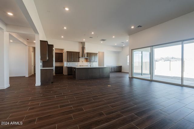 3823 W LODGE Drive, Laveen, AZ 85339