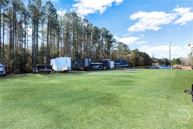 69 Whitebark Trail, Richmond Hill, GA 31324