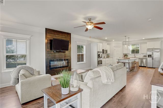 69 Whitebark Trail, Richmond Hill, GA 31324