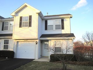 1235 WHISPERING HILLS Drive 1235, Naperville, IL 60540