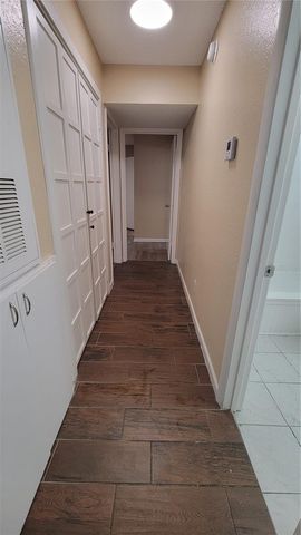 5600 DEVONBRIAR WAY N202, Orlando, FL 32822