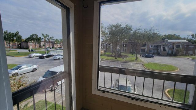 5600 DEVONBRIAR WAY N202, Orlando, FL 32822