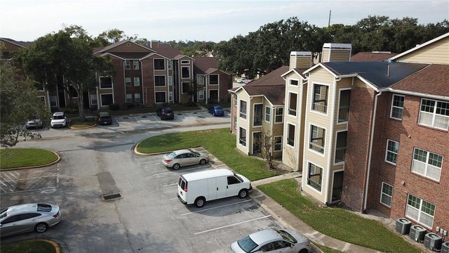 5600 DEVONBRIAR WAY N202, Orlando, FL 32822