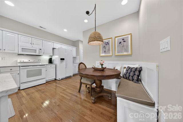 8437 Windsor Ridge Drive, Charlotte, NC 28277