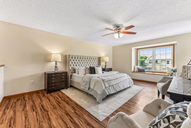 1014 Heldt Street, Chaska, MN 55318
