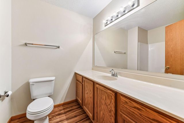 1014 Heldt Street, Chaska, MN 55318