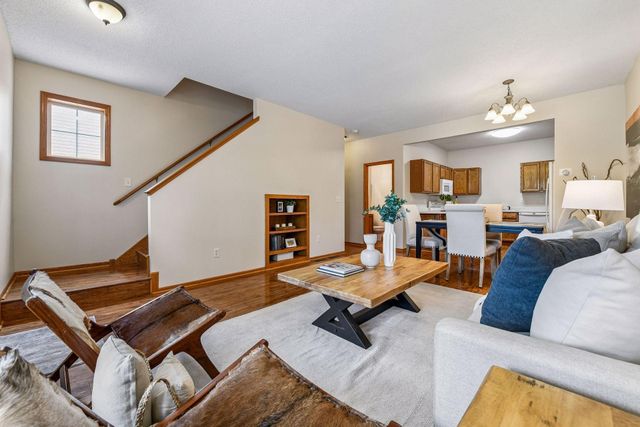 1014 Heldt Street, Chaska, MN 55318