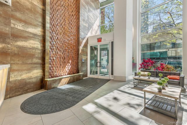 2415 Queens Plaza N 7A, Long Island City, NY 11101