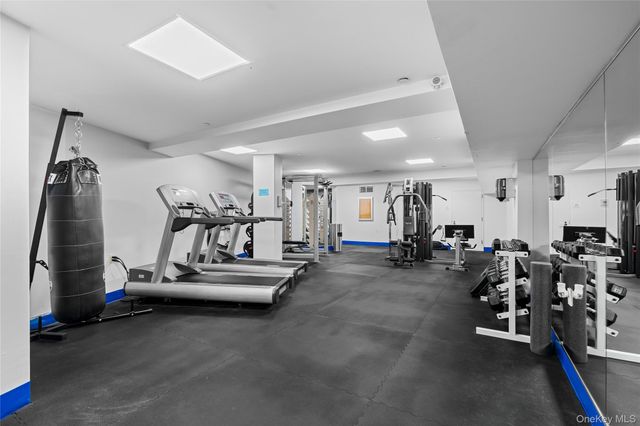 2415 Queens Plaza N 7A, Long Island City, NY 11101