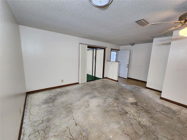 3800 E SILVER SPRINGS BOULEVARD 8, Ocala, FL 34470