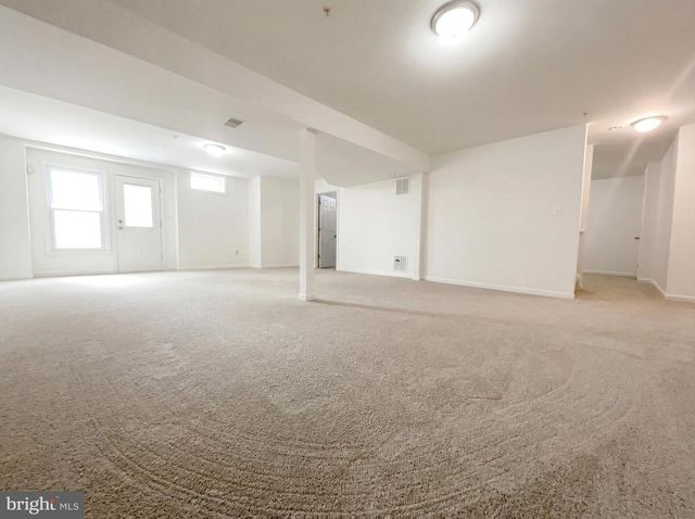 8813 DELLA LN, Fort Washington, MD 20744