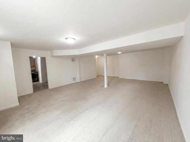 8813 DELLA LN, Fort Washington, MD 20744