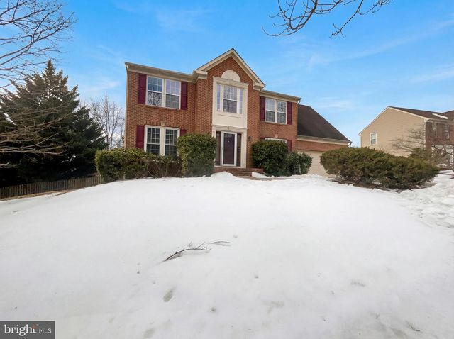 8813 DELLA LN, Fort Washington, MD 20744