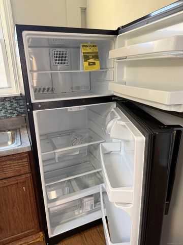 82 1st Street, New Haven, CT 06519