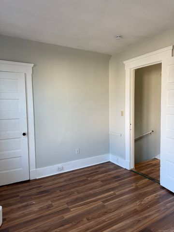 82 1st Street, New Haven, CT 06519